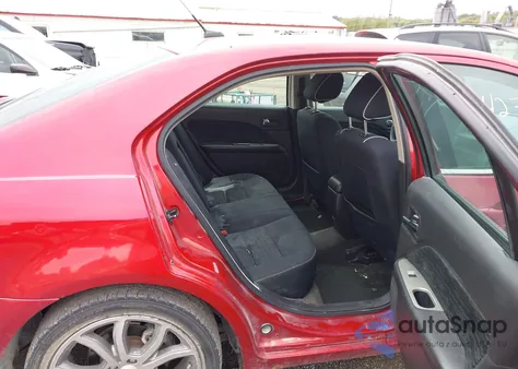 2011 Ford Fusion Se z USA, uszkodzony, nr VIN 3FAHP0HG8BR342644